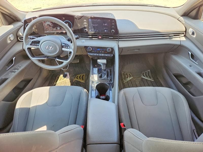 2022 HYUNDAI ELANTRA SEL 8