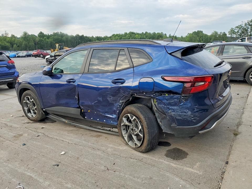 2024 CHEVROLET TRAX 1LT 2