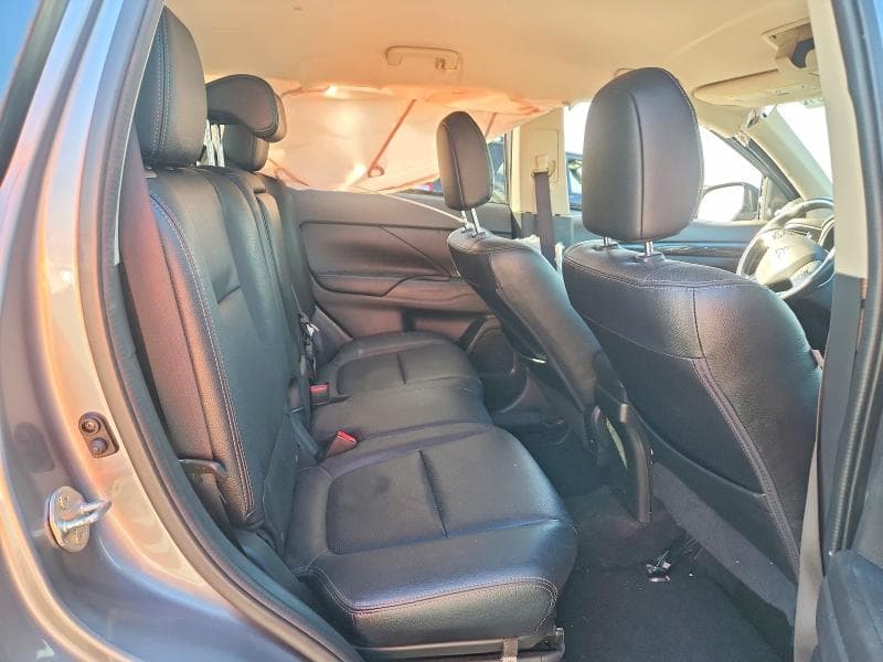 2018 MITSUBISHI OUTLANDER SE 10