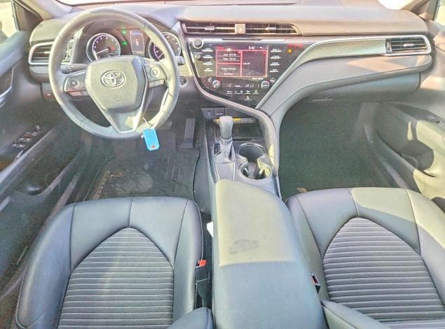 2018 TOYOTA CAMRY SE 8