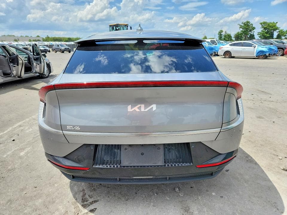 2022 KIA EV6 WIND 6