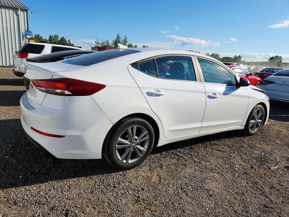 2017 HYUNDAI ELANTRA SE 3