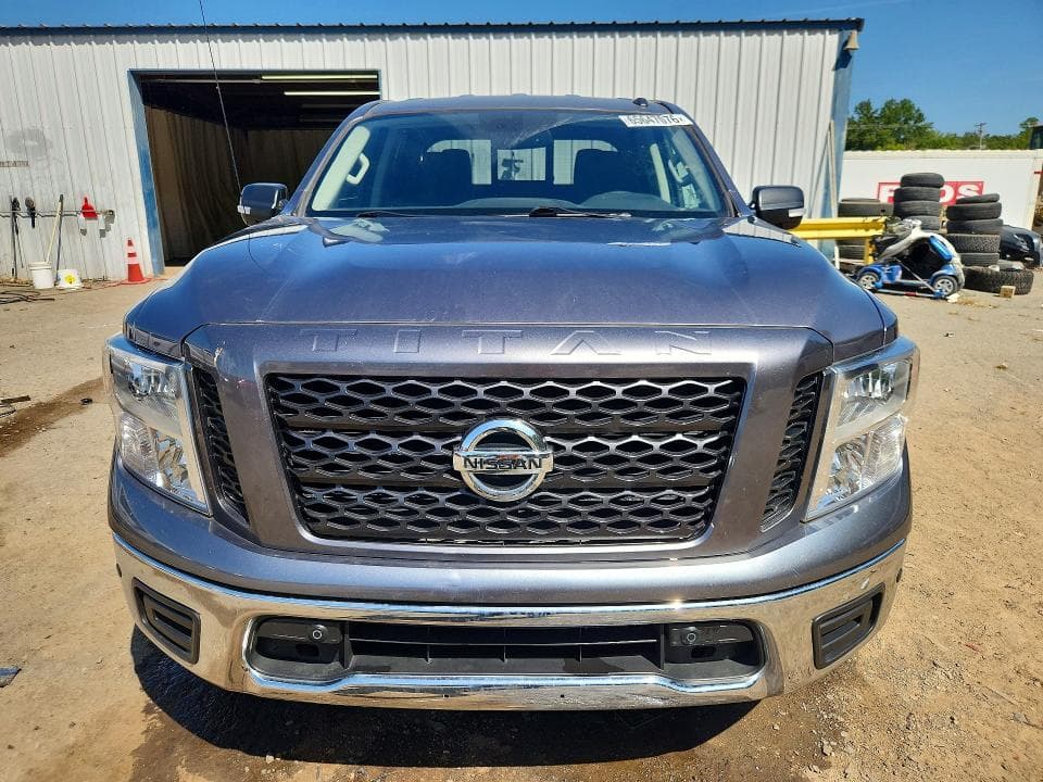 2019 NISSAN TITAN SV 5