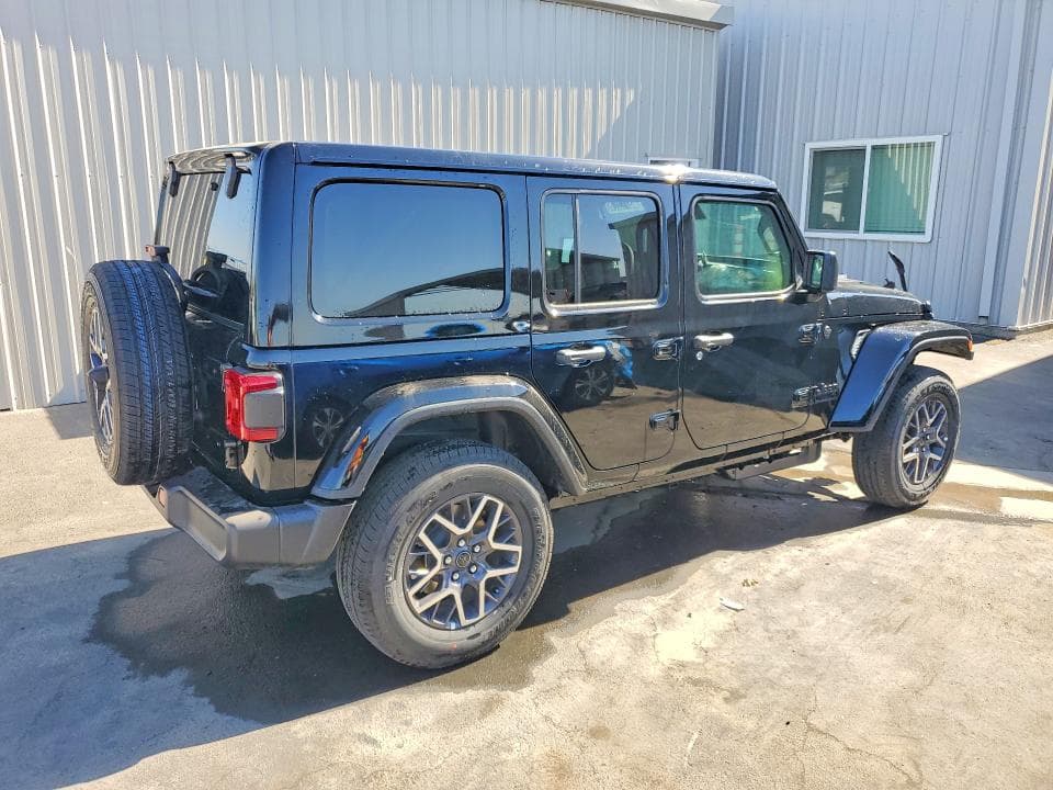 2026 JEEP WRANGLER SAHARA 3