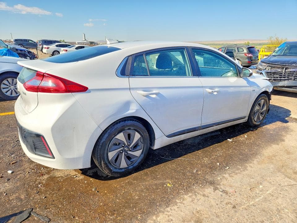 2019 HYUNDAI IONIQ SEL 3