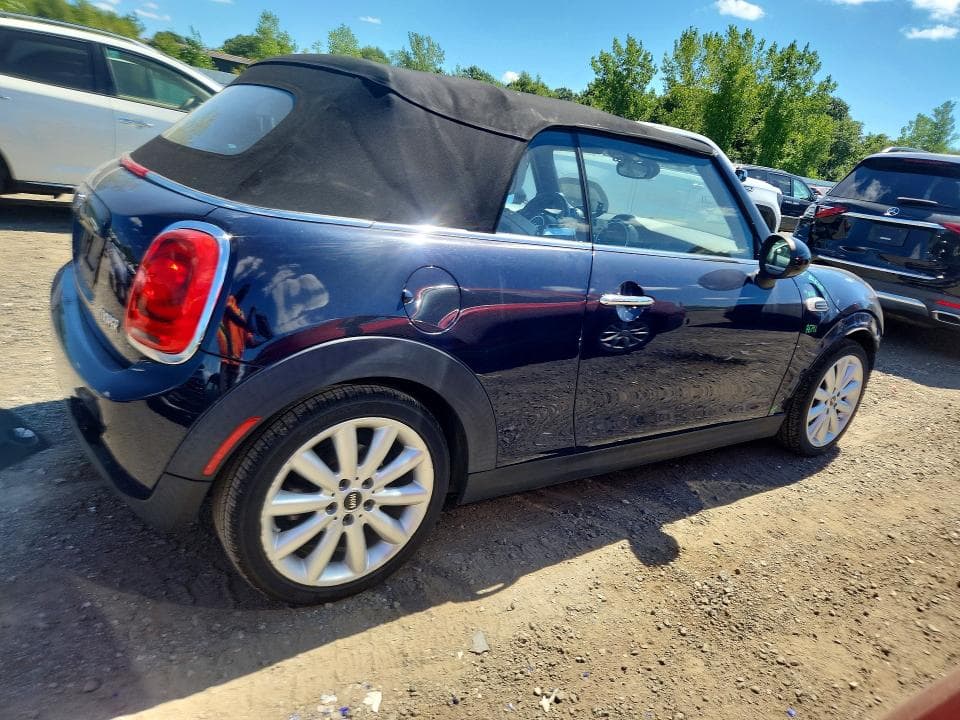 2017 MINI COOPER 3