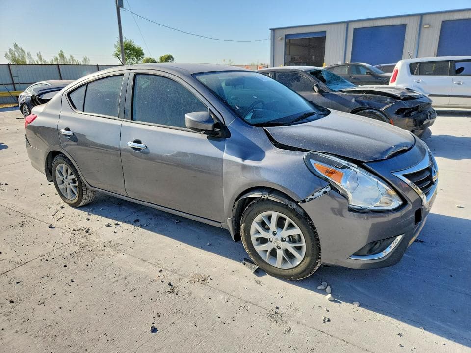 2019 NISSAN VERSA SV 4