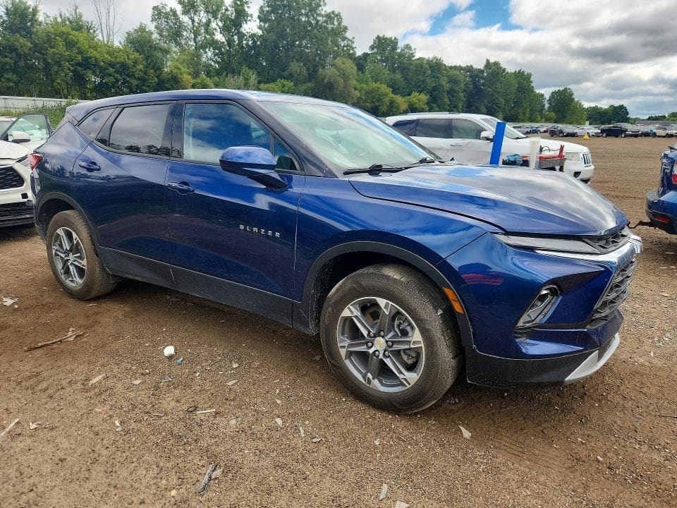 2023 CHEVROLET BLAZER 2LT 4