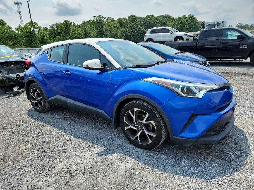 2018 TOYOTA C-HR XLE PREMIUM 4