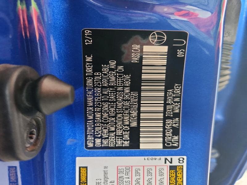 2020 TOYOTA C-HR XLE 13