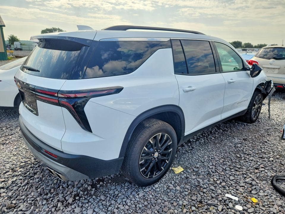 2026 CHEVROLET TRAVERSE LT 3