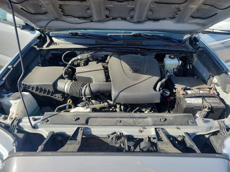 2021 TOYOTA TACOMA SR V6 11