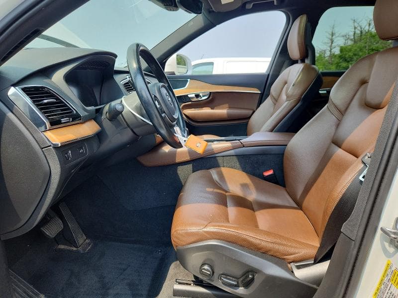 2021 VOLVO XC90 T6 MOMENTUM 7
