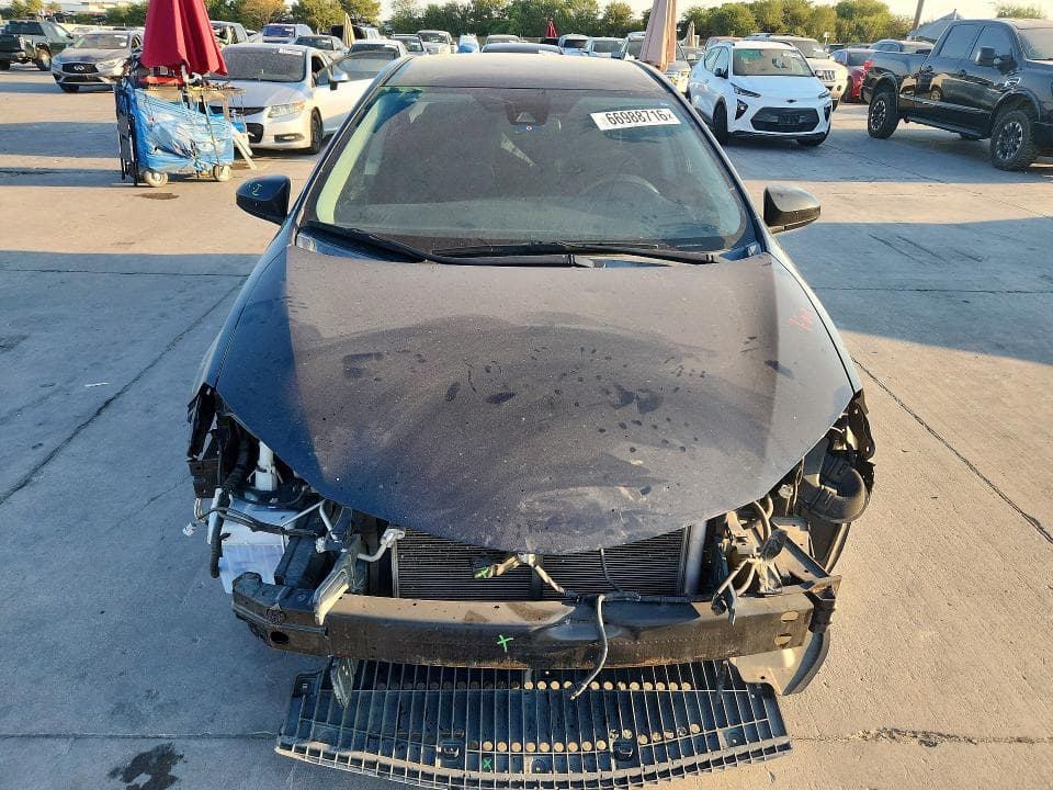 2017 TOYOTA COROLLA LE 5