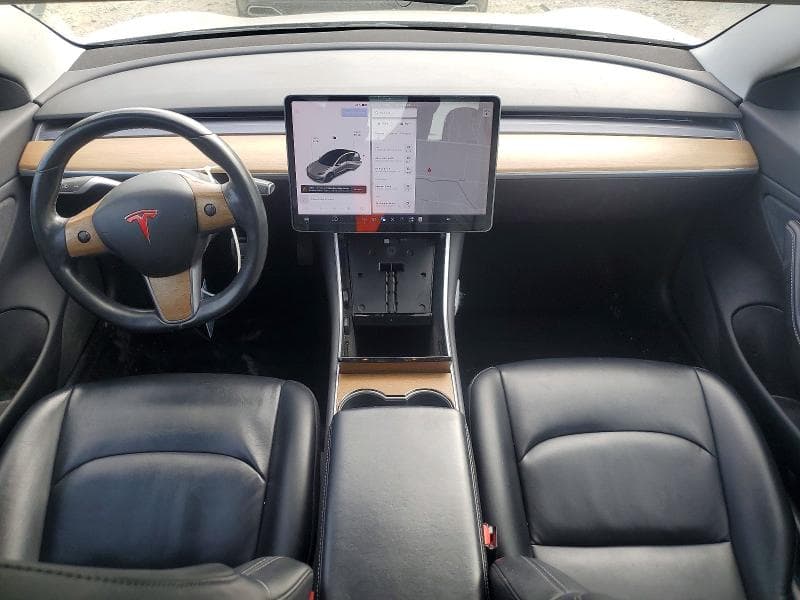 2018 TESLA MODEL 3 8