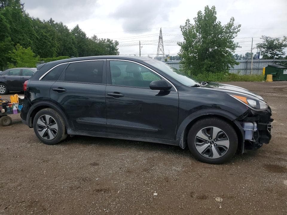 2017 KIA NIRO FE 4