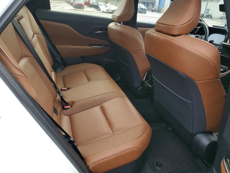2026 TOYOTA CROWN SIGNIA LIMITED 11