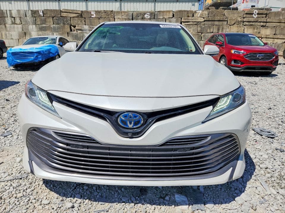2018 TOYOTA CAMRY HYBRID XLE 5