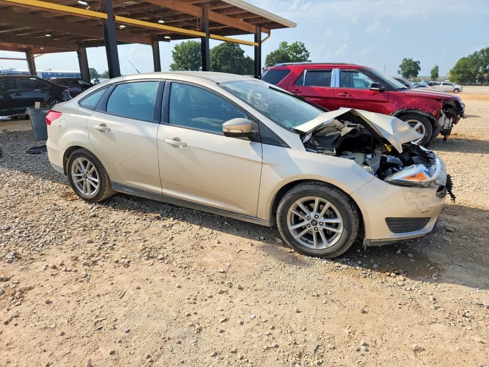 2017 FORD FOCUS SE 4