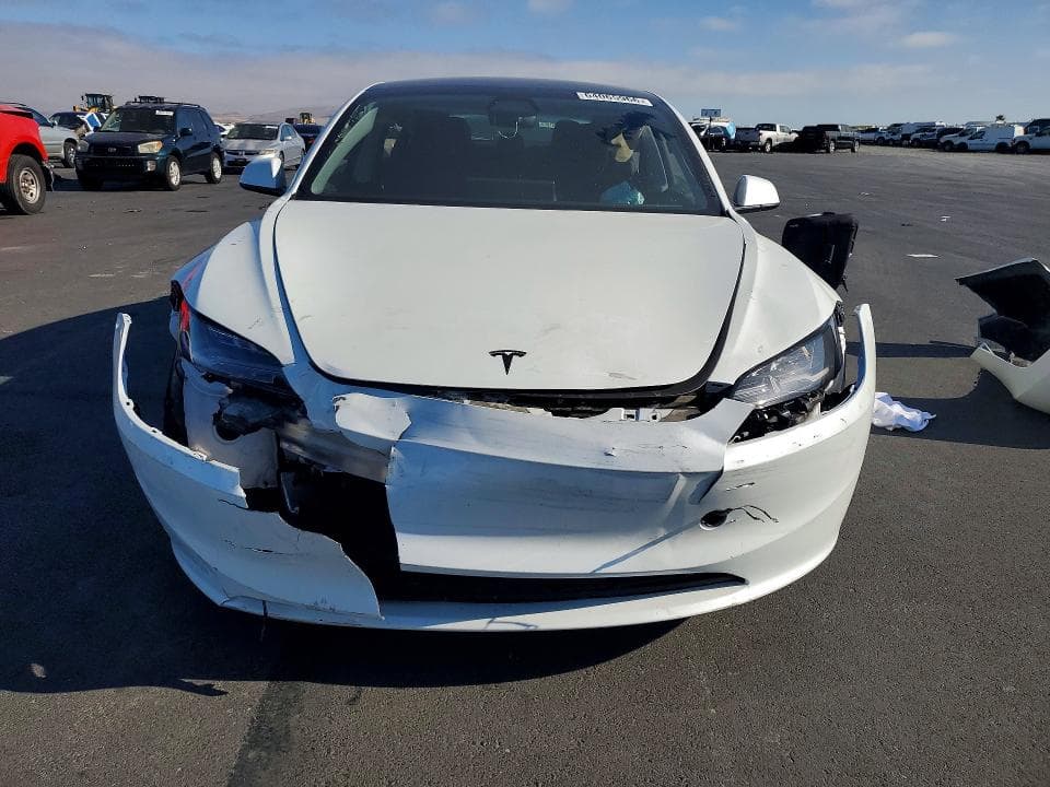 2026 TESLA MODEL 3 5