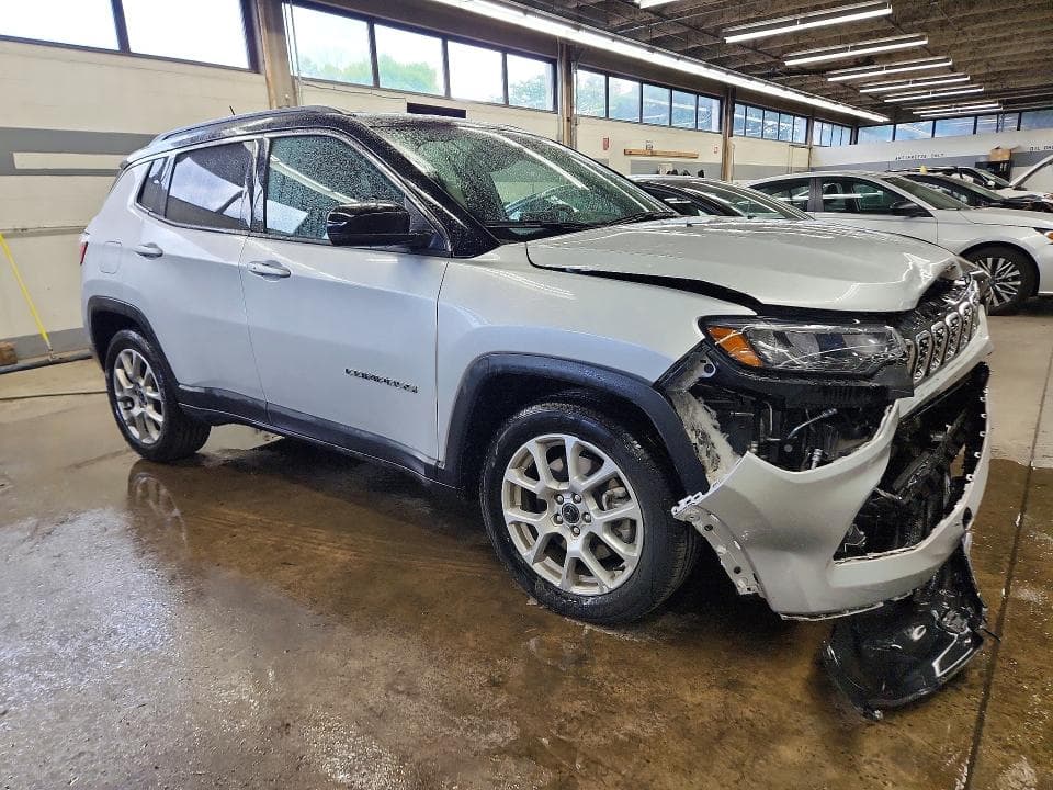 2025 JEEP COMPASS LIMITED 4