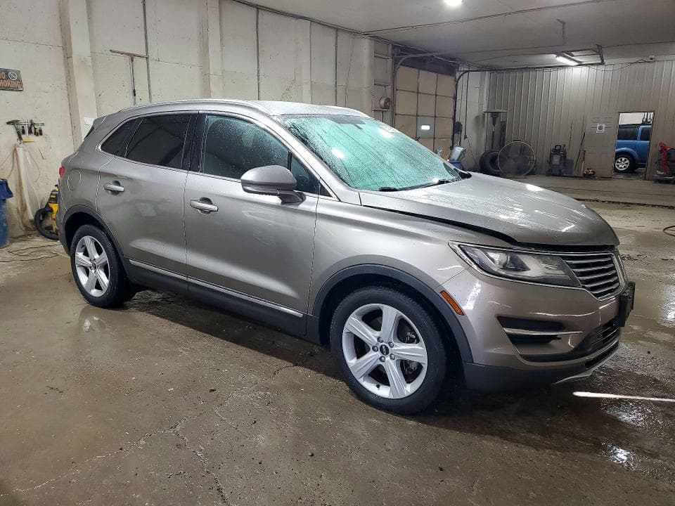 2017 LINCOLN MKC PREMIERE 4