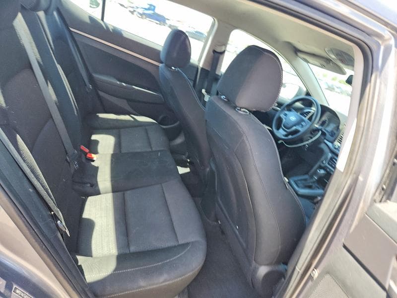 2018 HYUNDAI ELANTRA SE 10