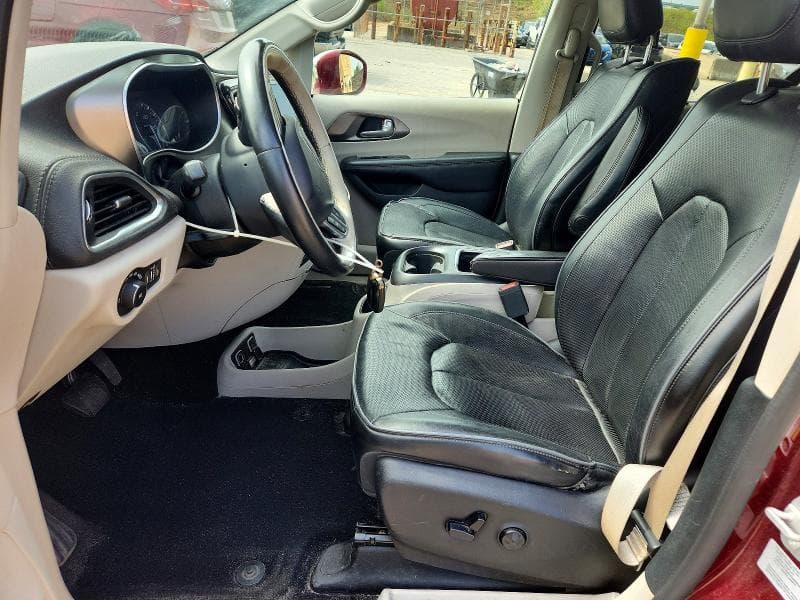 2017 CHRYSLER PACIFICA LIMITED 7