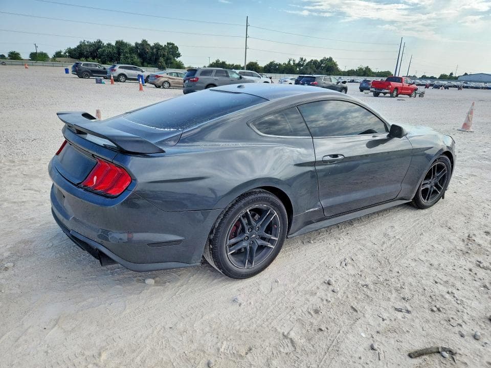 2019 FORD MUSTANG 3