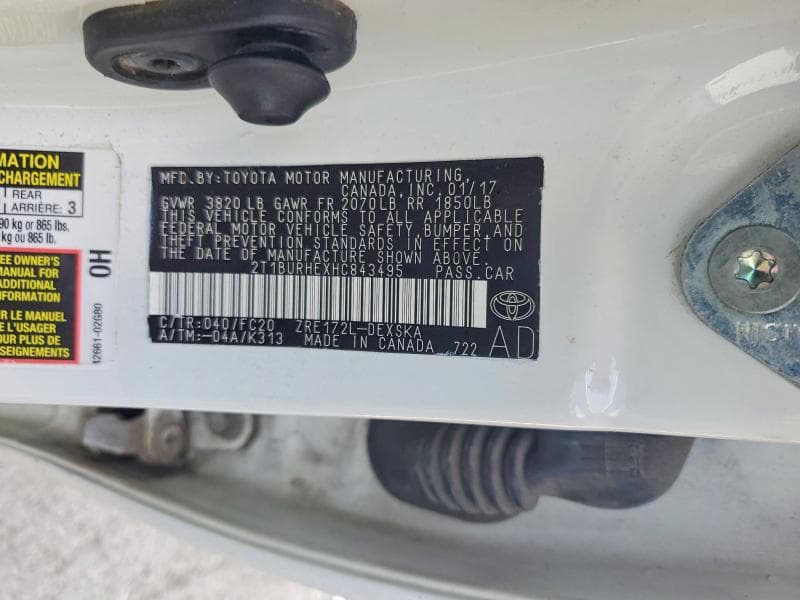2017 TOYOTA COROLLA SE 12