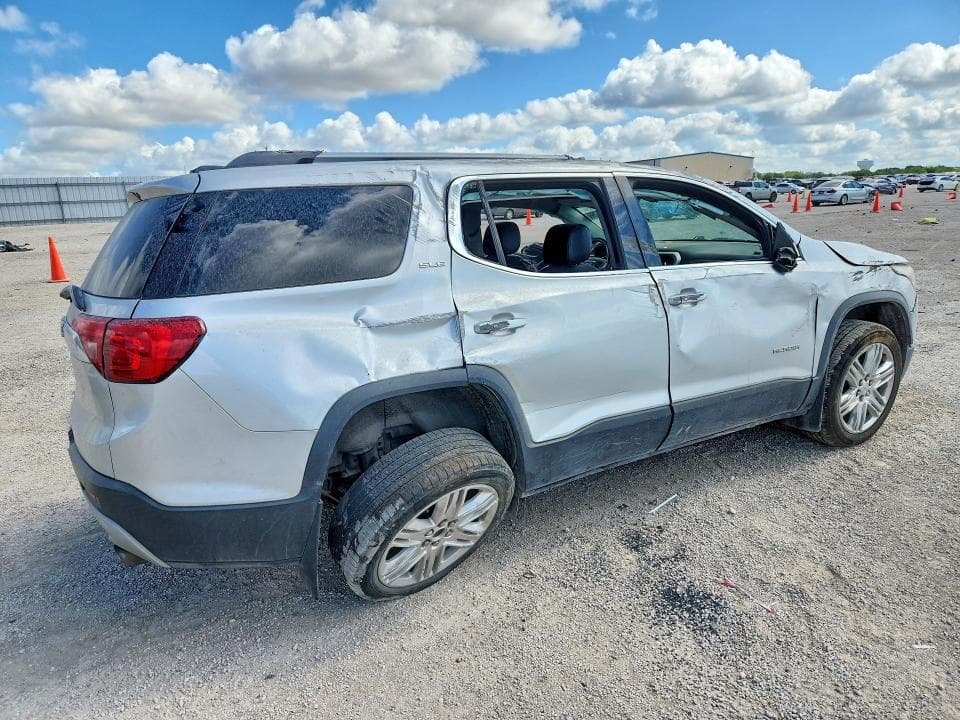2017 GMC ACADIA SLE 3