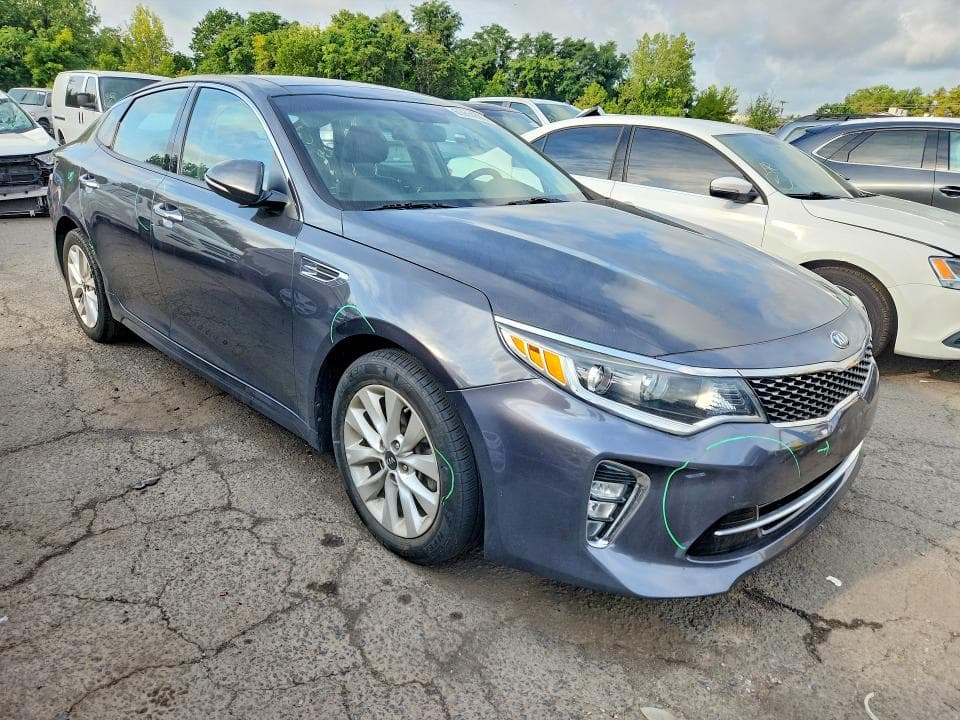 2018 KIA OPTIMA S 4
