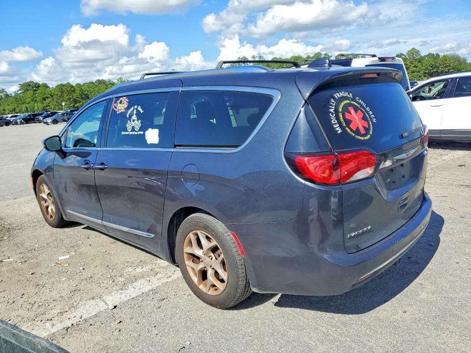 2019 CHRYSLER PACIFICA LIMITED 2