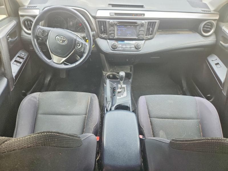 2017 TOYOTA RAV4 XLE 8