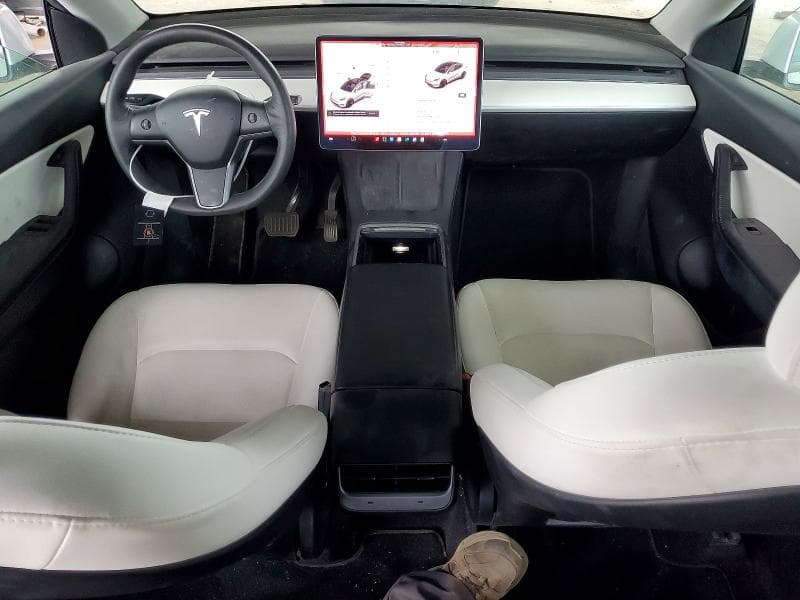 2022 TESLA MODEL Y 8