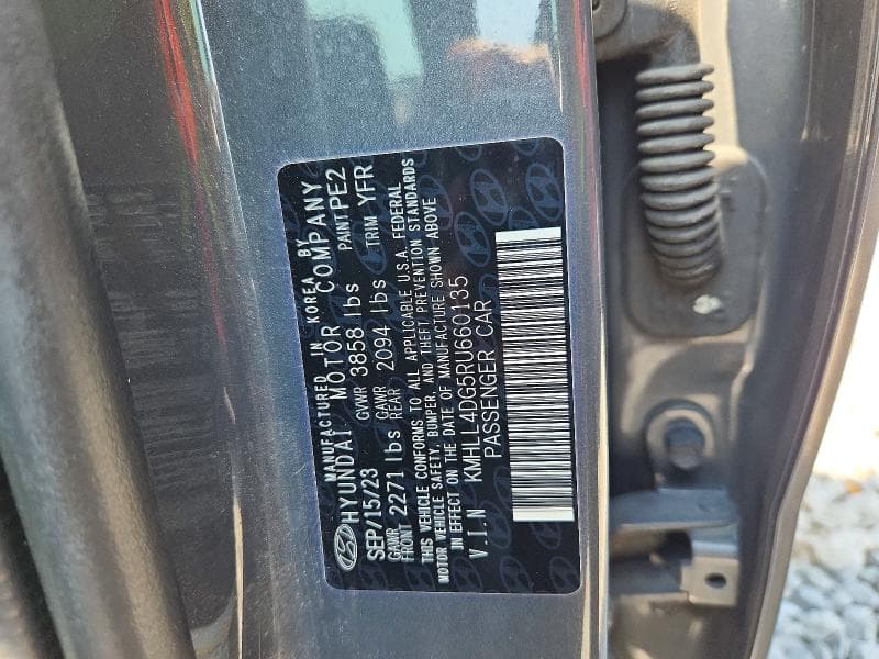 2024 HYUNDAI ELANTRA SE 13