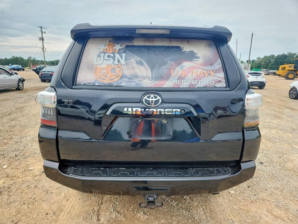2018 TOYOTA 4RUNNER SR5 6