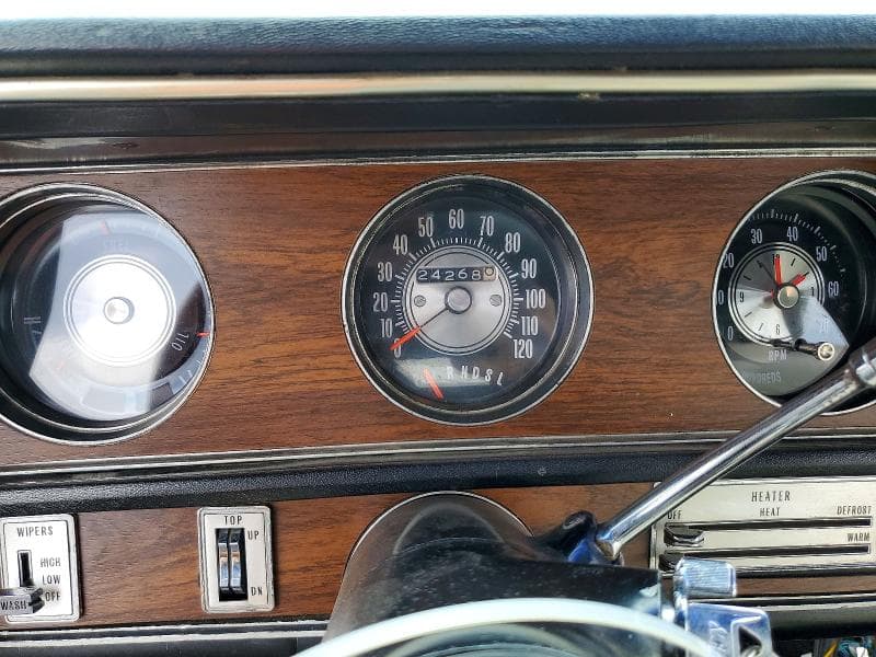 1972 OLDSMOBILE CUT SUPREM 9
