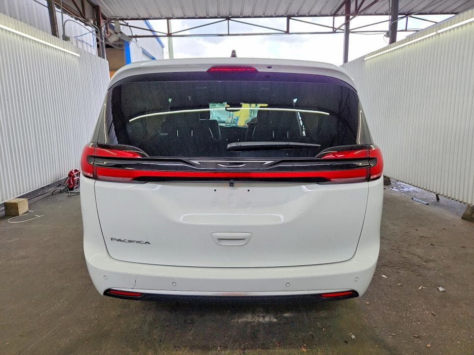 2027 CHRYSLER PACIFICA SELECT 6
