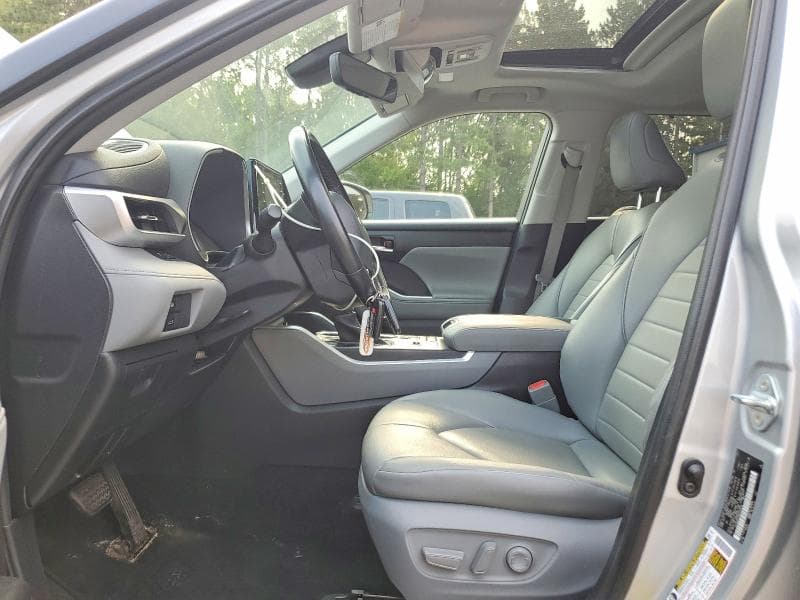 2022 TOYOTA HIGHLANDER HYBRID XLE 7