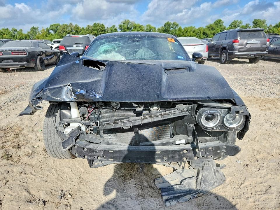 2022 DODGE CHALLENGER SXT 5