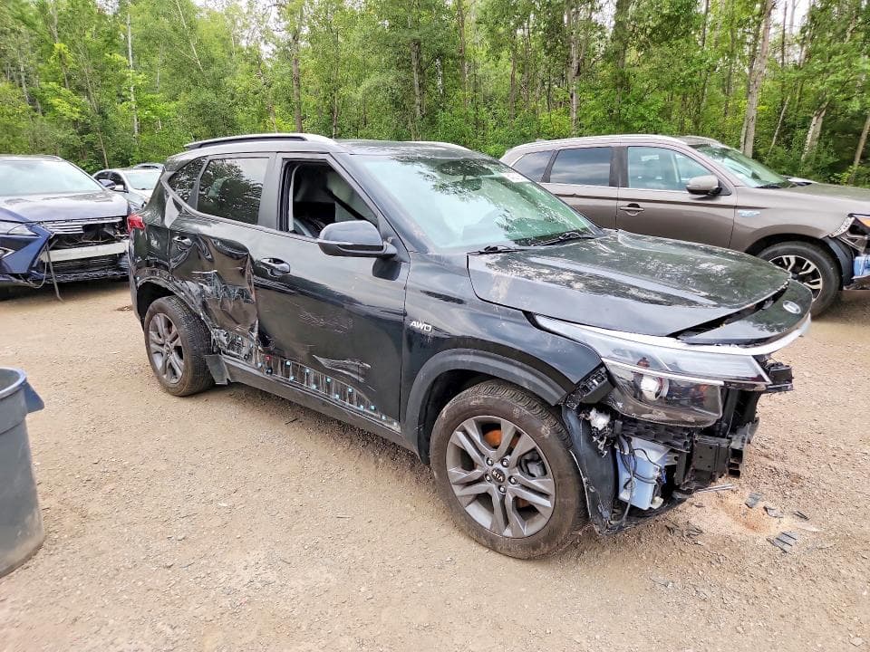 2021 KIA SELTOS LX 4