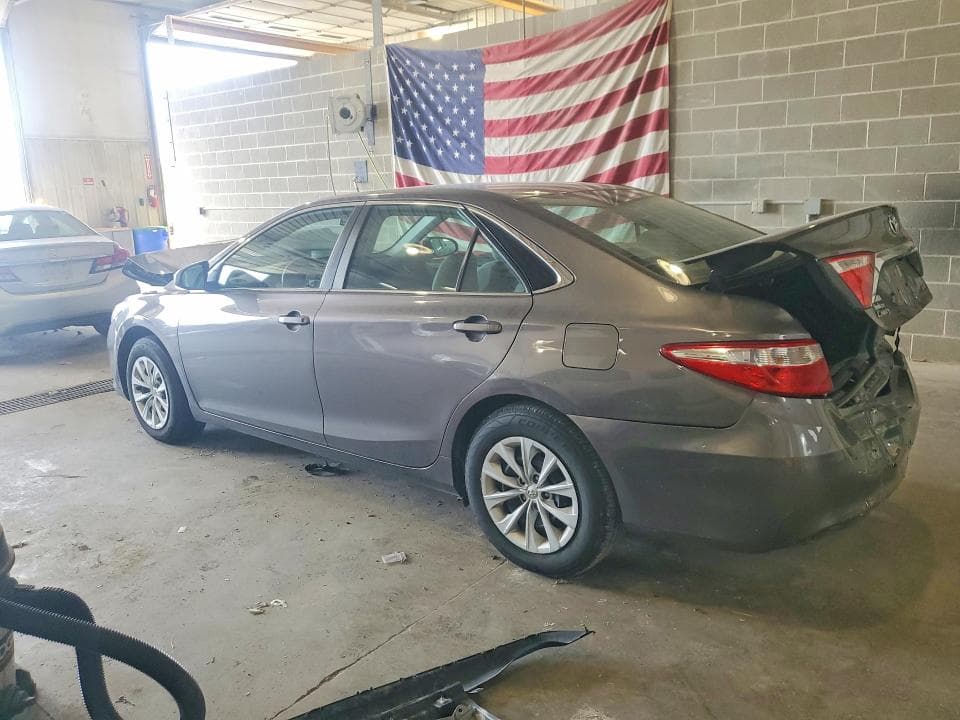 2017 TOYOTA CAMRY LE 2