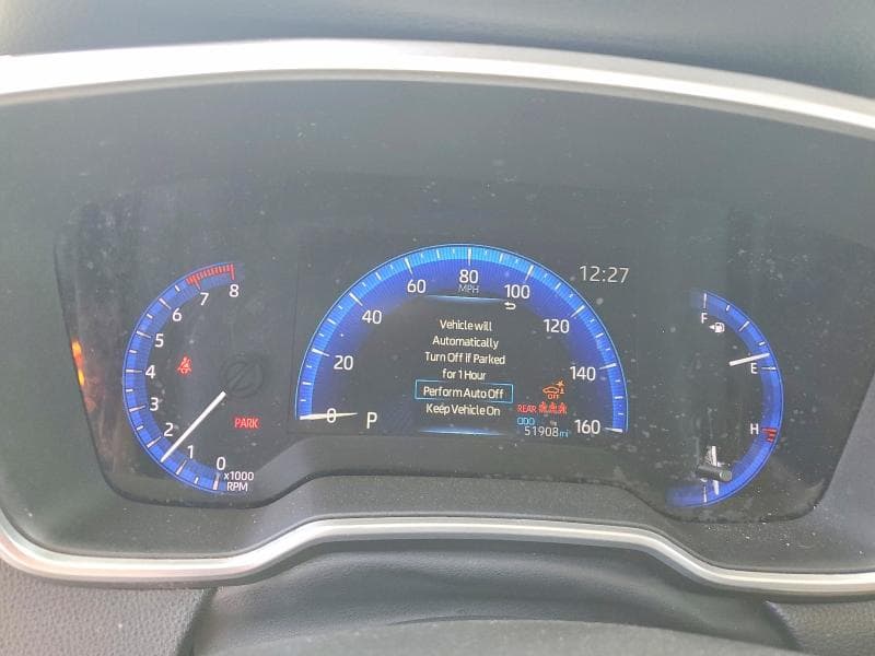 2022 TOYOTA COROLLA CROSS XLE 9