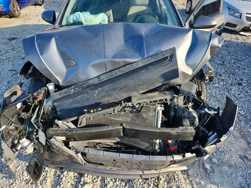 2019 HYUNDAI ELANTRA SE 11