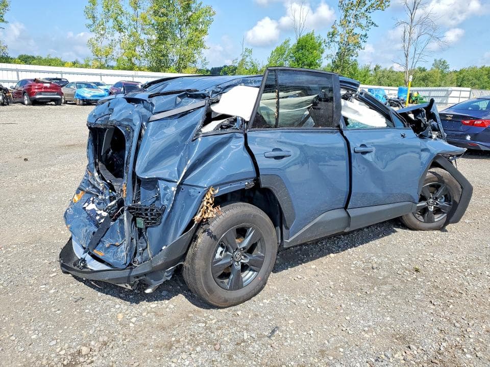2026 TOYOTA RAV4 LE 3