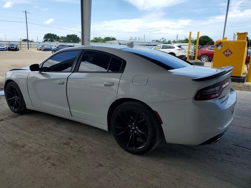 2017 DODGE CHARGER SXT 2