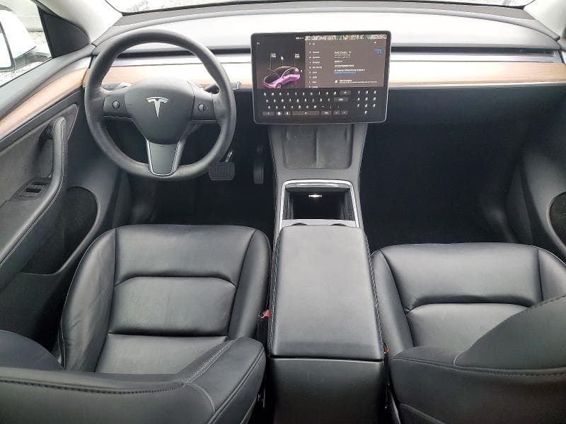 2022 TESLA MODEL Y 8