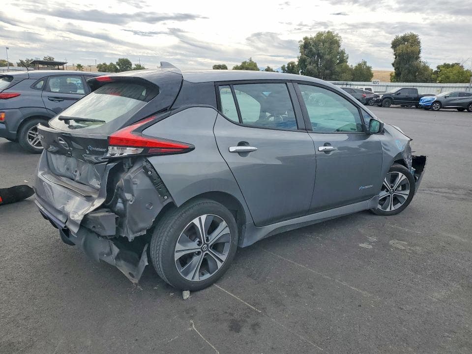 2019 NISSAN LEAF SV PLUS 3