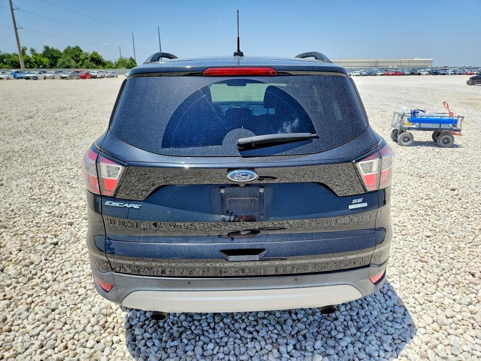 2017 FORD ESCAPE SE 6